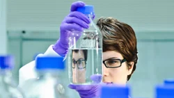 Methyl 2-Bromobutyrate (3196-15-4)