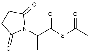 1-Pyrrolidineethanethioic acid, α-methyl-2,5-dioxo-, anhydrosulfide with ethanethioic acid Structural