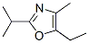 Oxazole, 5-ethyl-4-methyl-2-(1-methylethyl)- (9CI) Structural