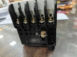 3 Pole 3ta11 11-0A Contactor Make Siemens