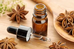 Liquid Natural Anethole Essential Oil